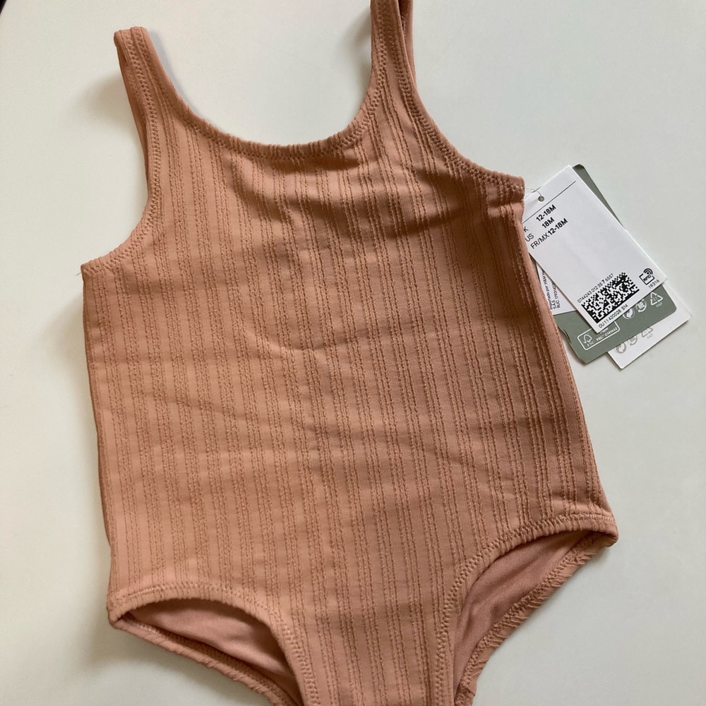 Toddler girl swimsuit in size 12/18 months. Brand new with tags from H&M